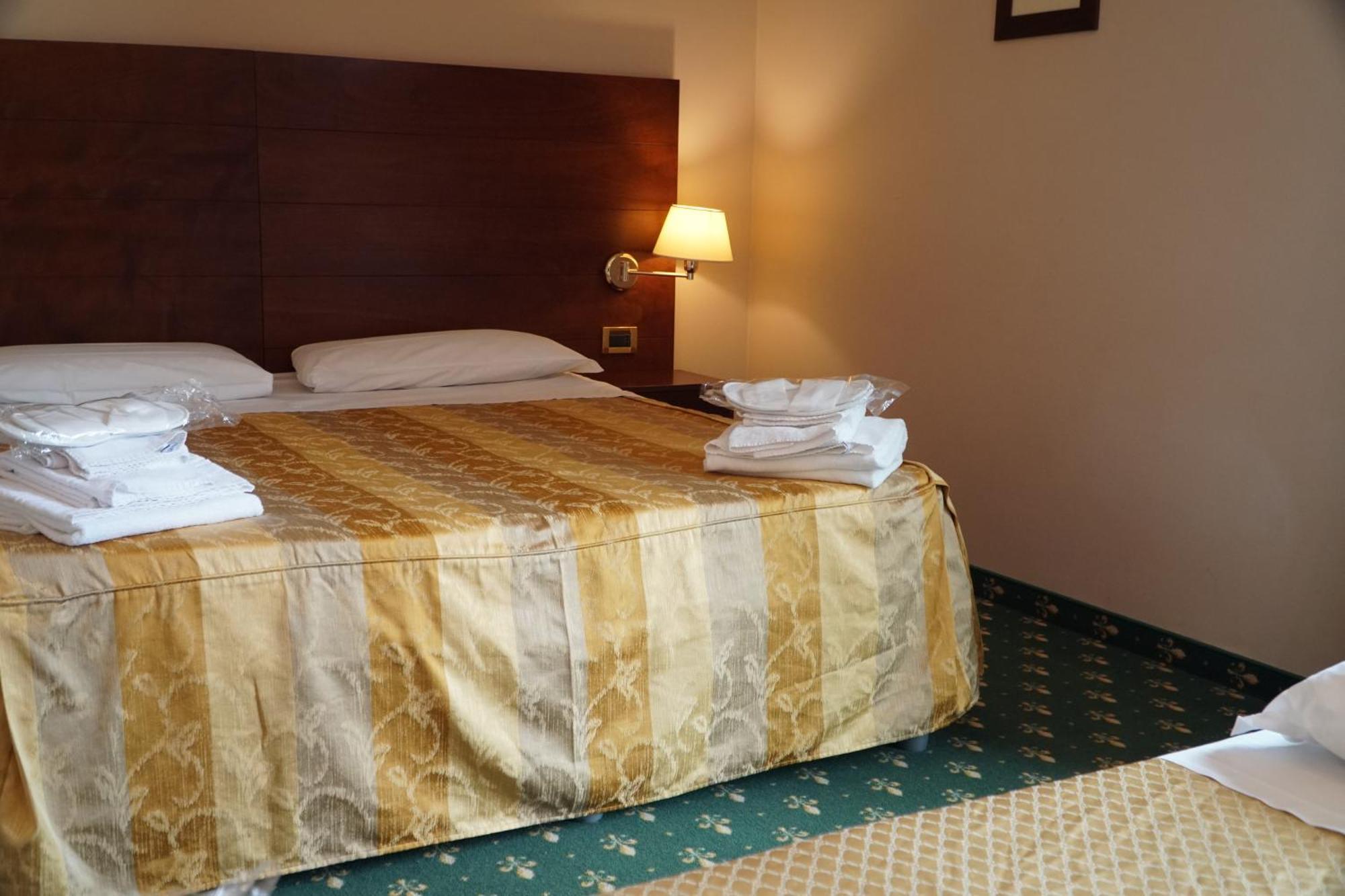 מונטה קטיני טרמה Hotel President מראה חיצוני תמונה